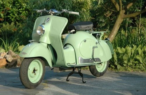 Vintage scooter being auctioned on eBay