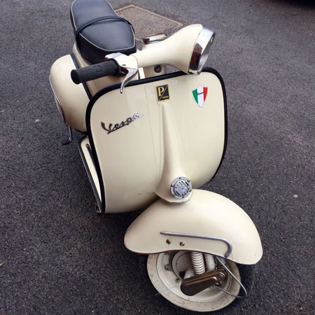 1964 Vespa VBB scooter