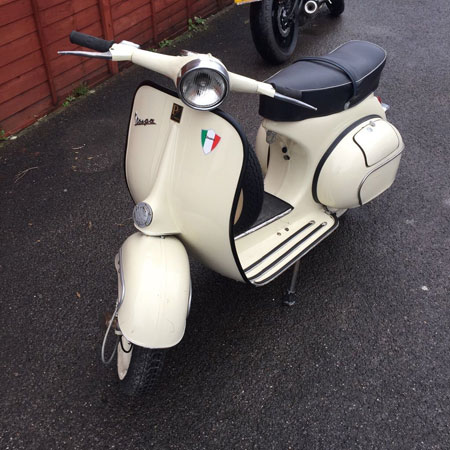 1964 Vespa VBB scooter