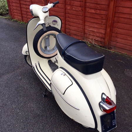 1964 Vespa VBB scooter