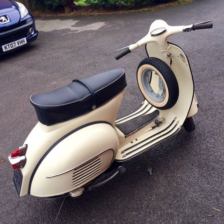 1964 Vespa VBB scooter