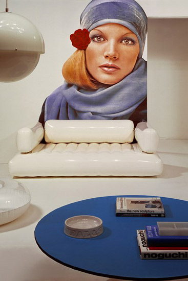 Sixties House by Catriona Gray (image John Wingrove)