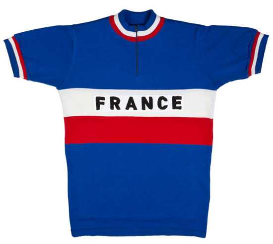 Vintage-style cycling clothing by Tiralento