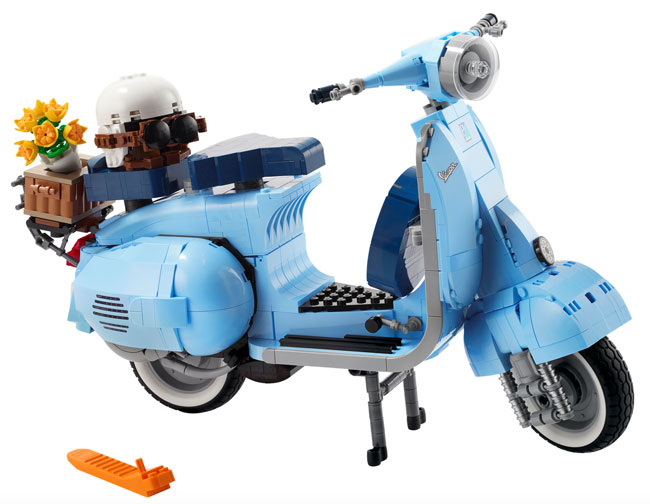 1960s Vespa 125 Lego set now available